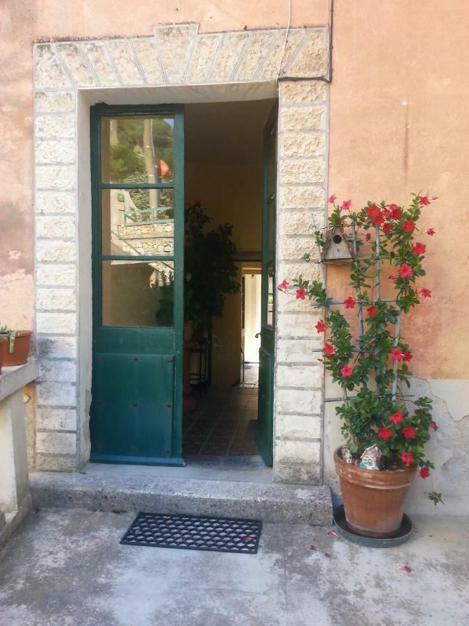 Apartmán Via Cavasola Finale Ligure Exteriér fotografie
